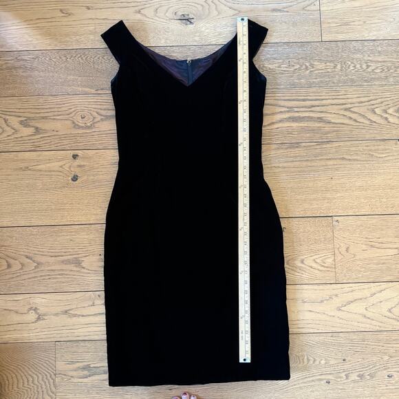 Vintage Victor Costa Black Velvet Cocktail Dress Saks Fifth Avenue Size 10 - Picture 9 of 9